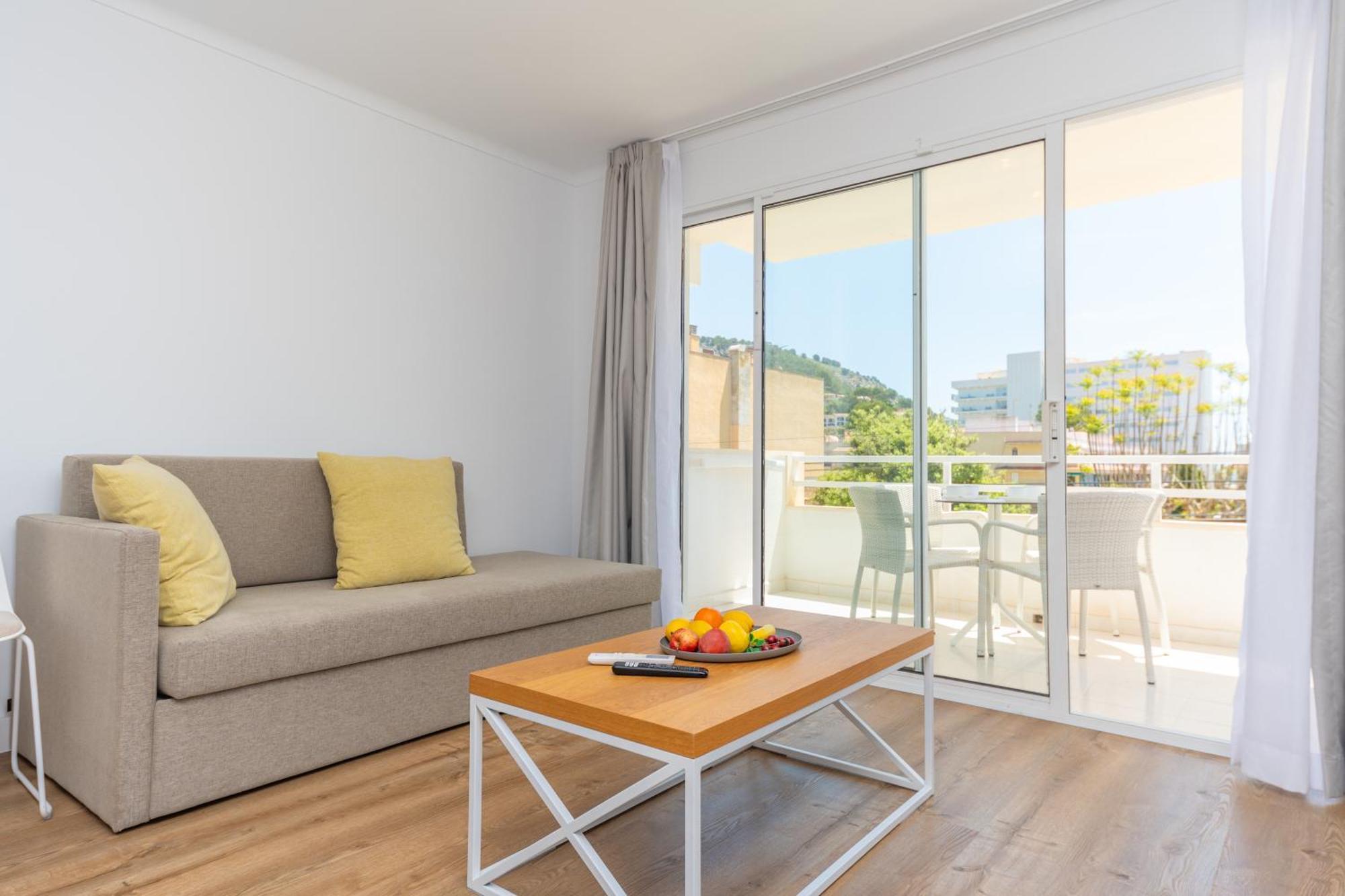 Apartamentos Massanet Каньямель Екстер'єр фото