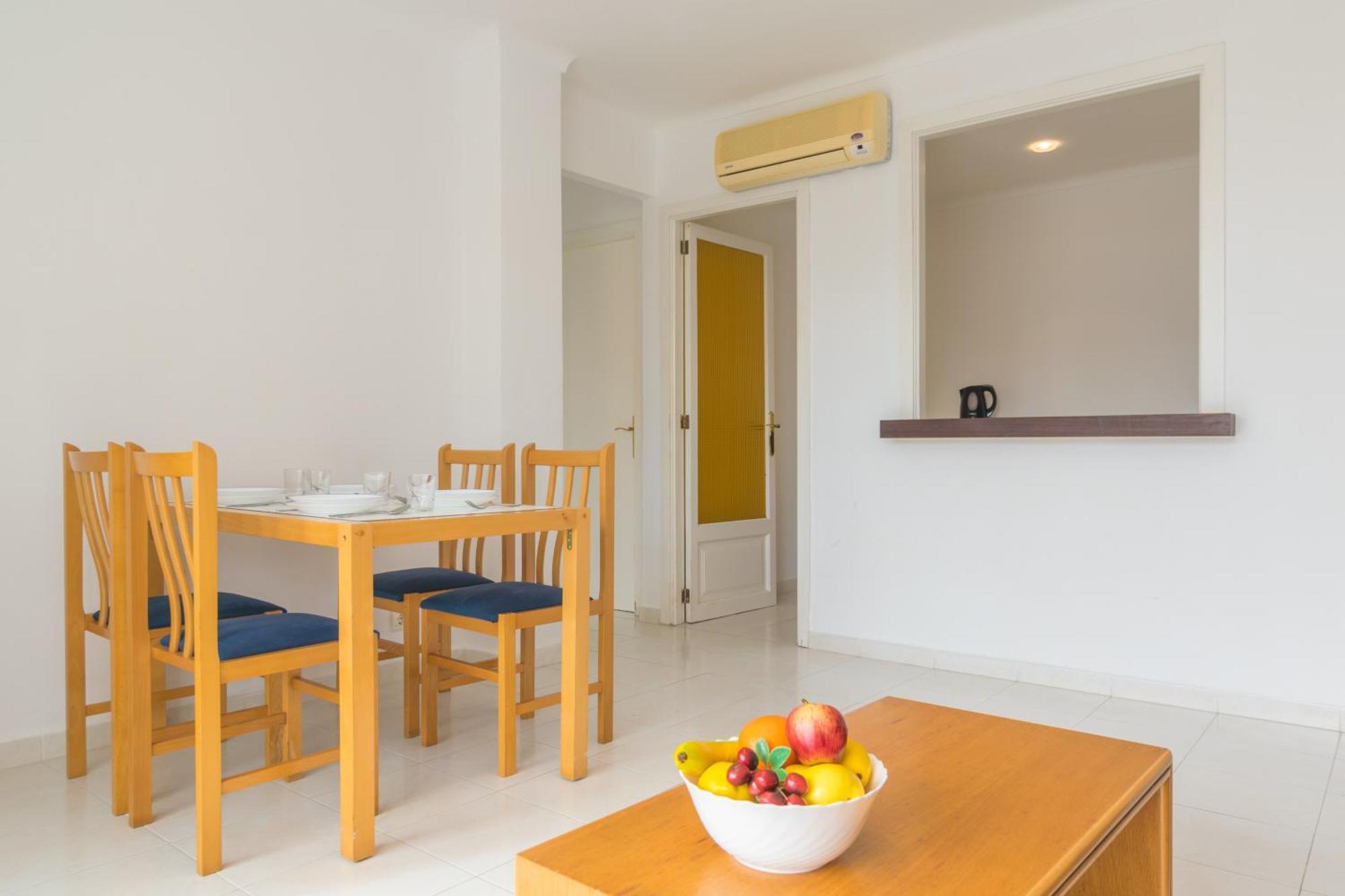 Apartamentos Massanet Каньямель Екстер'єр фото